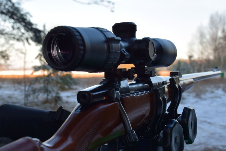 Yukon Jaeger Zielfernrohr auf Repetiergewehr Repetiergewehr mit Yukon Jaeger