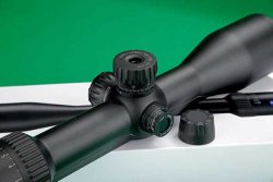 Test & Technik: Zeiss Conquest V6 2-12x50 Zeiss Conquest V6 Detailaufnahme der drei Türme