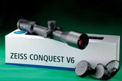 Test & Technik: Zeiss Conquest V6 2-12x50 Zeiss Conquest V6 liegend auf Verpackung
