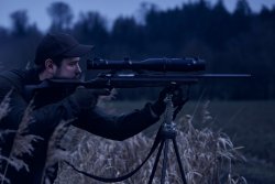 ZEISS Trade-In Aktion: Bei diesem Cashback-Angebot gibt es beim Kauf neuer ZEISS-Optiken bis zu 300 Euro zurück Beim Kauf des Wärmebild-Vorsatzgeräts DTC 3/38 kann der Käuferwährend der ZEISS Trade-In Aktion eine Erstattung von 300,- Euro Cashback beantragen.