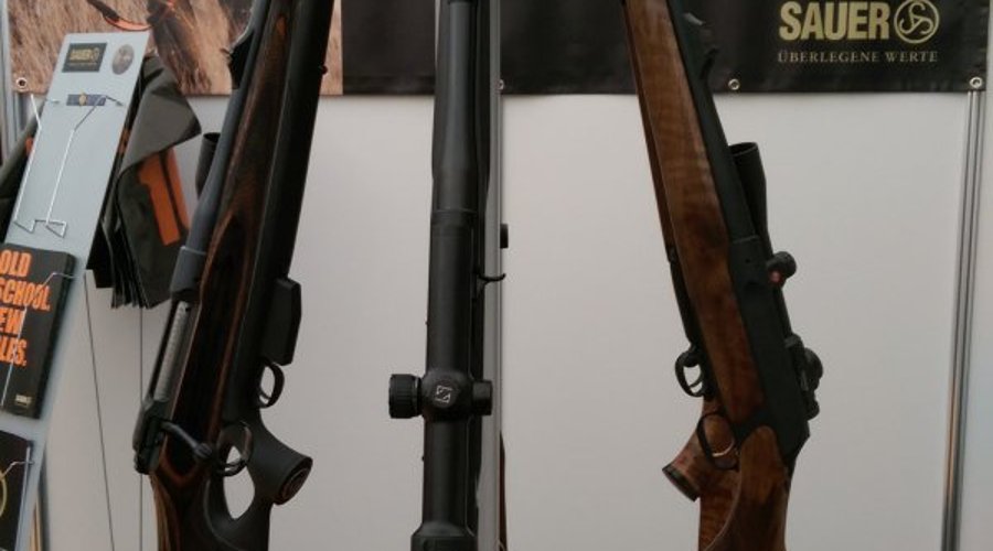 Messebericht: 1. Internationale Jagd und Fischereitage auf Schloss Ellingen Messebericht: 1. Internationale Jagd und Fischereitage auf Schloss Ellingen