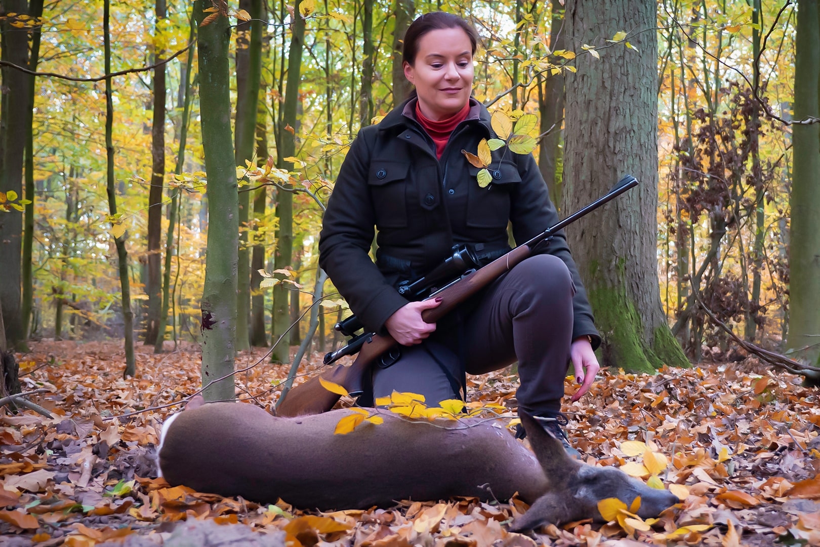 drückjagd: Video: Meine erste Drückjagd – all4hunters.com begleitet eine Jungjägerin auf den Stand!
