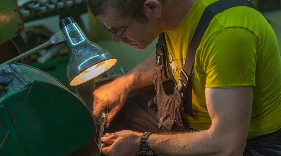 Schärfen Whitehunter Messer von PUMA.