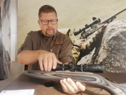 Die HUBANA 2021 startet am Freitag, den 10. September 2021. all4hunters.com berichtet mit Videos "direkt von der Erlebnismesse" Leupold VX Freedom 3-9x50.