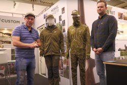 Jagd & Hund 2022 mit Videos: Alle News zu Langwaffen, Kurzwaffen, Optiken und Zubehör – Tag 1 Am Stand von Merkel Gear auf der J & H 2022.