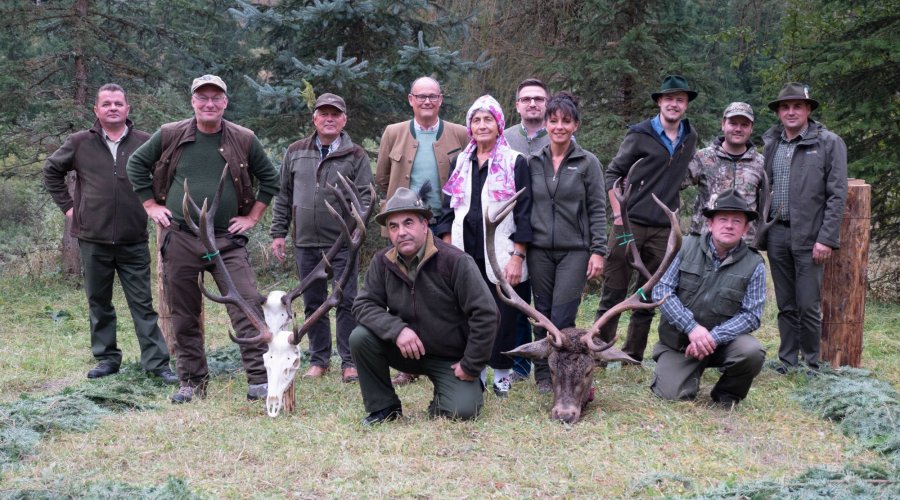 Jagdbericht und Video: Rotwildjagd in den Karpaten – Bergjagd extrem Jagdbericht und Video: Rotwildjagd in den Karpaten – Bergjagd extrem