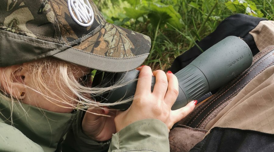 Influencerin mit Köpfchen − bei mrswildboar steht die nachhaltige Nutzung von Wild und Wald im Mittelpunkt