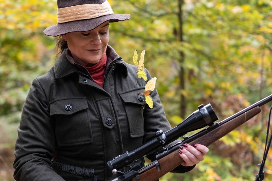 Video: Meine erste Drückjagd – all4hunters.com begleitet eine Jungjägerin auf den Stand! P1211245-min.jpg