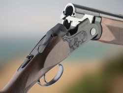 Beretta Ultraleggero mit offenem Verschluss.