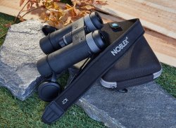 Werden Sie Fernglas-Tester, testen das NOBLEX NF 10x42 R advanced und gewinnen ein solches bei all4hunters.com Der Lieferumfang des Nobelx NF 10x42 R advanced.