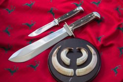 Puma Messer Geschichte und Herstellung. Waidbesteck von PUMA von der Seite.