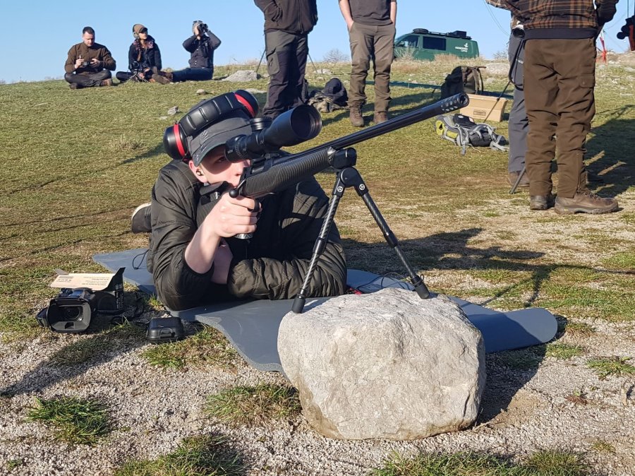 Swarovski Hunting Summit 2018 mit den HunterBrothers. Zielen mit einer Sauer 404 und X5i Zielfernrohr von Swarovski.