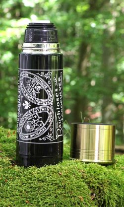 RWS Online-Shop: 20 % Rabatt zum dritten Jubiläum Rottweil Thermoskanne in der Form einer Waidmannsheil Schrotpatrone mit Culot als Trinkbecher