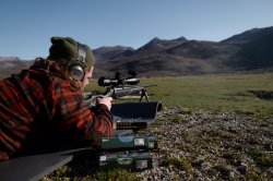 Swarovski Hunting Summit 2018 in Kroatien. Probeschüsse mit der SAUER 404 und RWS Speed Tip Pro.