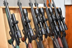 Jagdbüchsen mit Zielfernrohren der Reihe ZEISS Conquest V6