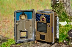 Wildkamera MINOX DTC 700 online kaufen Wildkamera MINOX DTC700 geöffnet