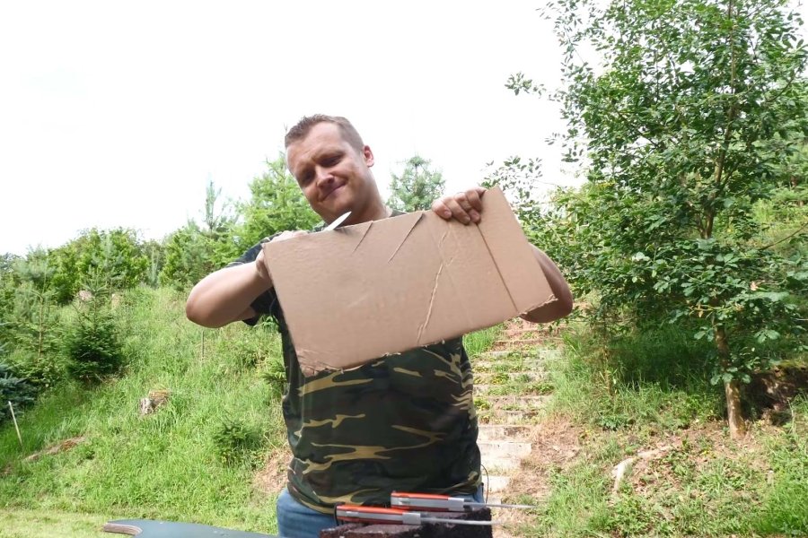 Test: Jagdtaschenmesser-Reihe PUMA IP cazador & la caza micarta Jäger testet die Schärfe der jagdlichen Gebrauchsmesser PUMA IP cazador & la caza micarta.