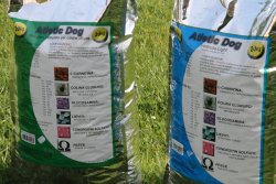Atletic Dog Hundefutter Atletic Dog Alte Energia und Light Hundefutter nebeneinander