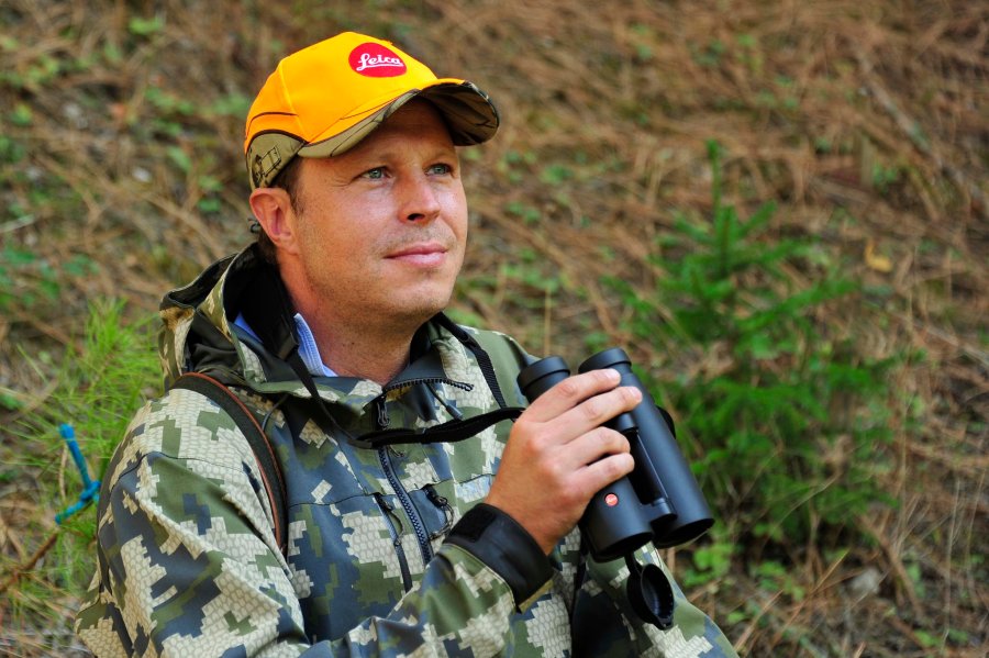 Leica Noctivid Fernglas im Test Das Leica Noctivid Fernglas bei der Jagd