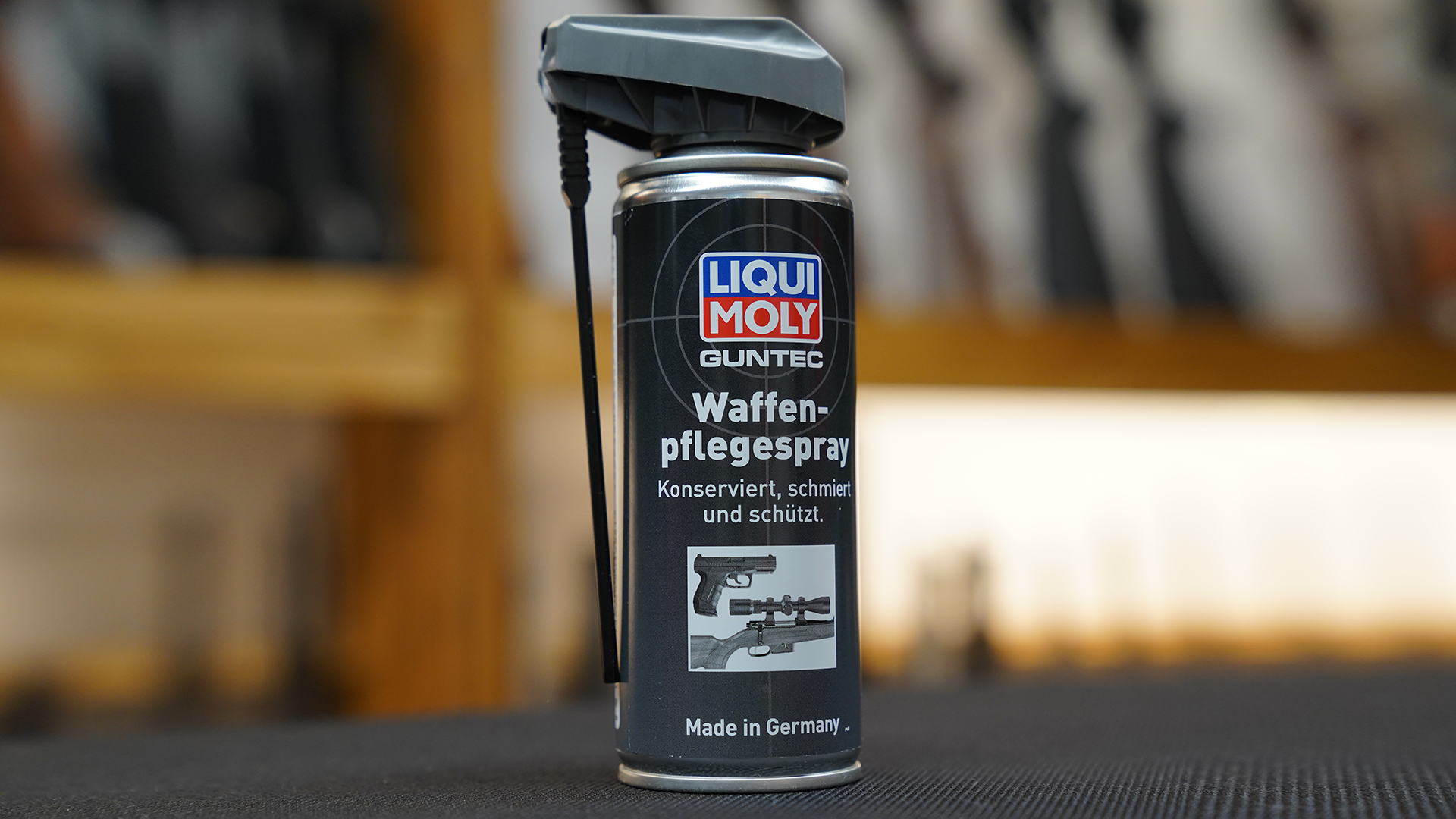liqui moly: Waffenpflege mit LIQUI MOLY - die richtige Vorbereitung der Waffe auf die Bockjagd. Mit Tipps im Video. liqui moly: Waffenpflege mit LIQUI MOLY - die richtige Vorbereitung der Waffe auf die Bockjagd. Mit Tipps im Video.