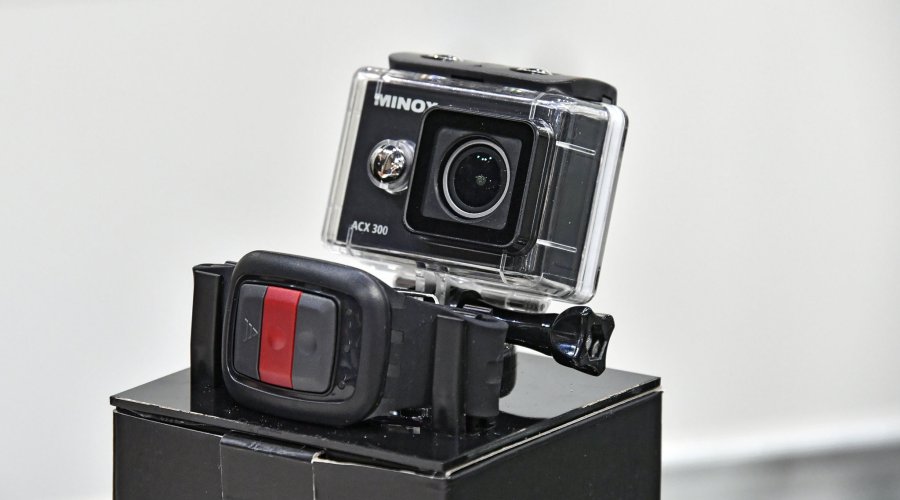 MINOX Action Camera ACX 300 mit Unterwassergehäuse