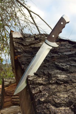 Neue Messermarke MotherGreen: Der Hersteller und die Messer für Jäger und Outdoor-Fans im Porträt Neue Messermarke MotherGreen: Der Hersteller und die Messer für Jaeger und Outdoor-Fans im Portraet