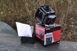 Online-Angebote bei STROBL.CZ: Günstiges Zubehör für den Outdoor-Bereich und die anstehende Jagdsaison Vorstellung: Fütterungsautomat American Hunter ECON Digital Feeder Kit von strobl.cz