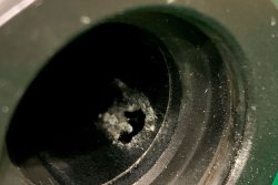 5.000 Schuss Extremtest: 5 Schalldämpferreiniger von insgesamt 4 verschiedenen Herstellern treten im harten Praxistest an und müssen zeigen, was sie können Auch bei Alu-Schalldämpfern kann durch fehlende oder falsche Reinigung Lochfraß entstehen.
