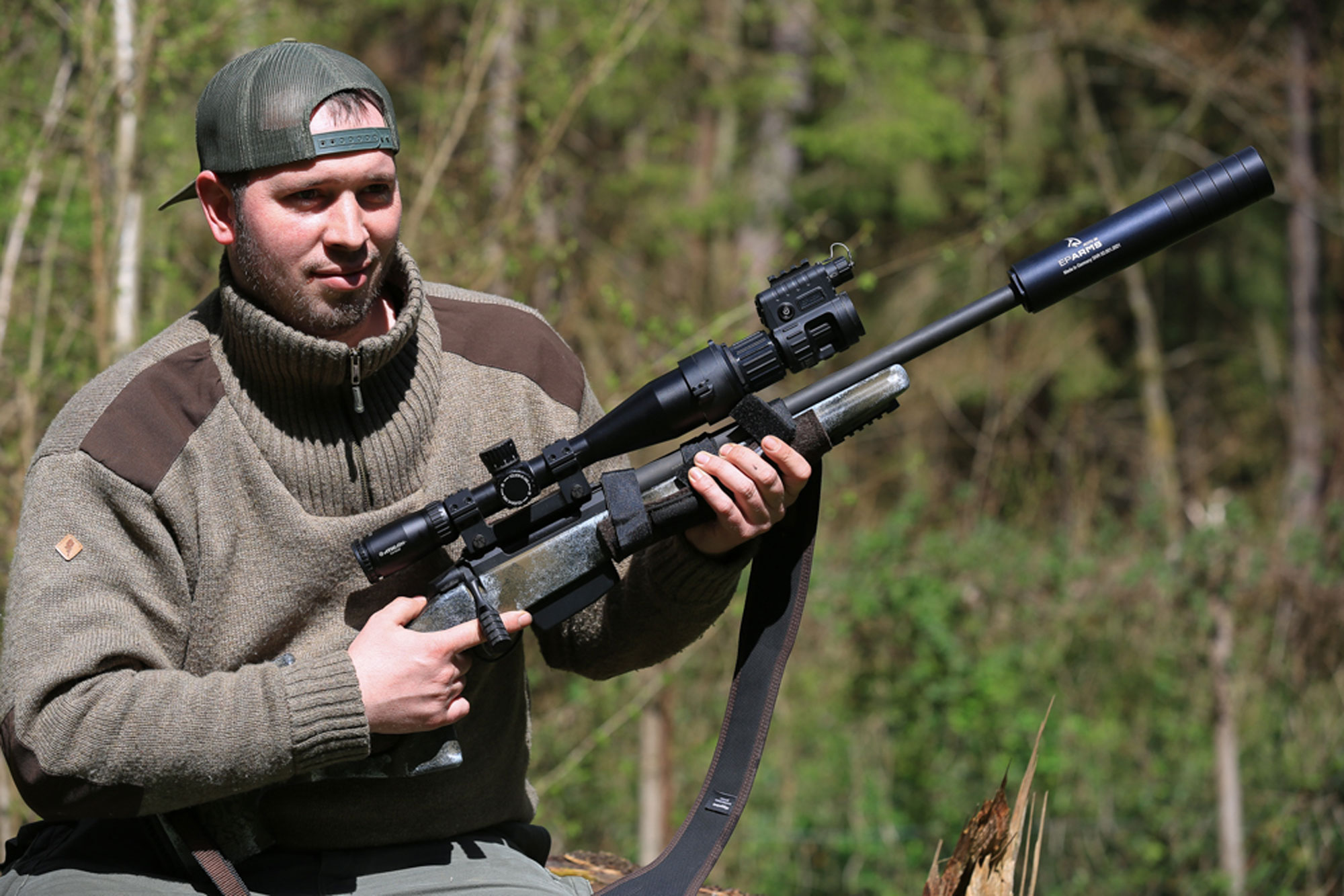 EP Arms: EP-Arms: Innovationen für den Jäger, wie der Hybrid-Schalldämpfer Sylencer Roto 50 oder die Adapter-Baureihe RotoClip für Nachtsicht- und Wärmebildgeräte
