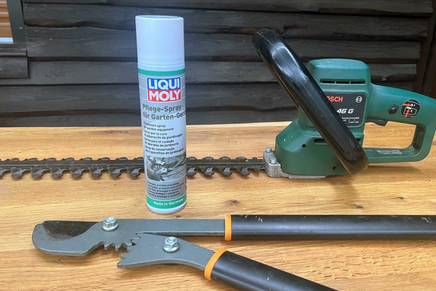 Liqui Moly: Hilfreiche Produkte für den Jäger zum Pflegen und Warten seiner Geräte und Werkzeuge fürs Revier Schützt neben Garten- auch Forstgeräte vor Korrosion: das Liqui Moly Pflegespray für Gartengeräte.