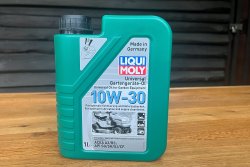 Liqui Moly: Hilfreiche Produkte für den Jäger zum Pflegen und Warten seiner Geräte und Werkzeuge fürs Revier Das Liqui Moli Universal Gartengeräte-Öl 10W-30 besitzt hervorragende Kaltlaufeigenschaften.