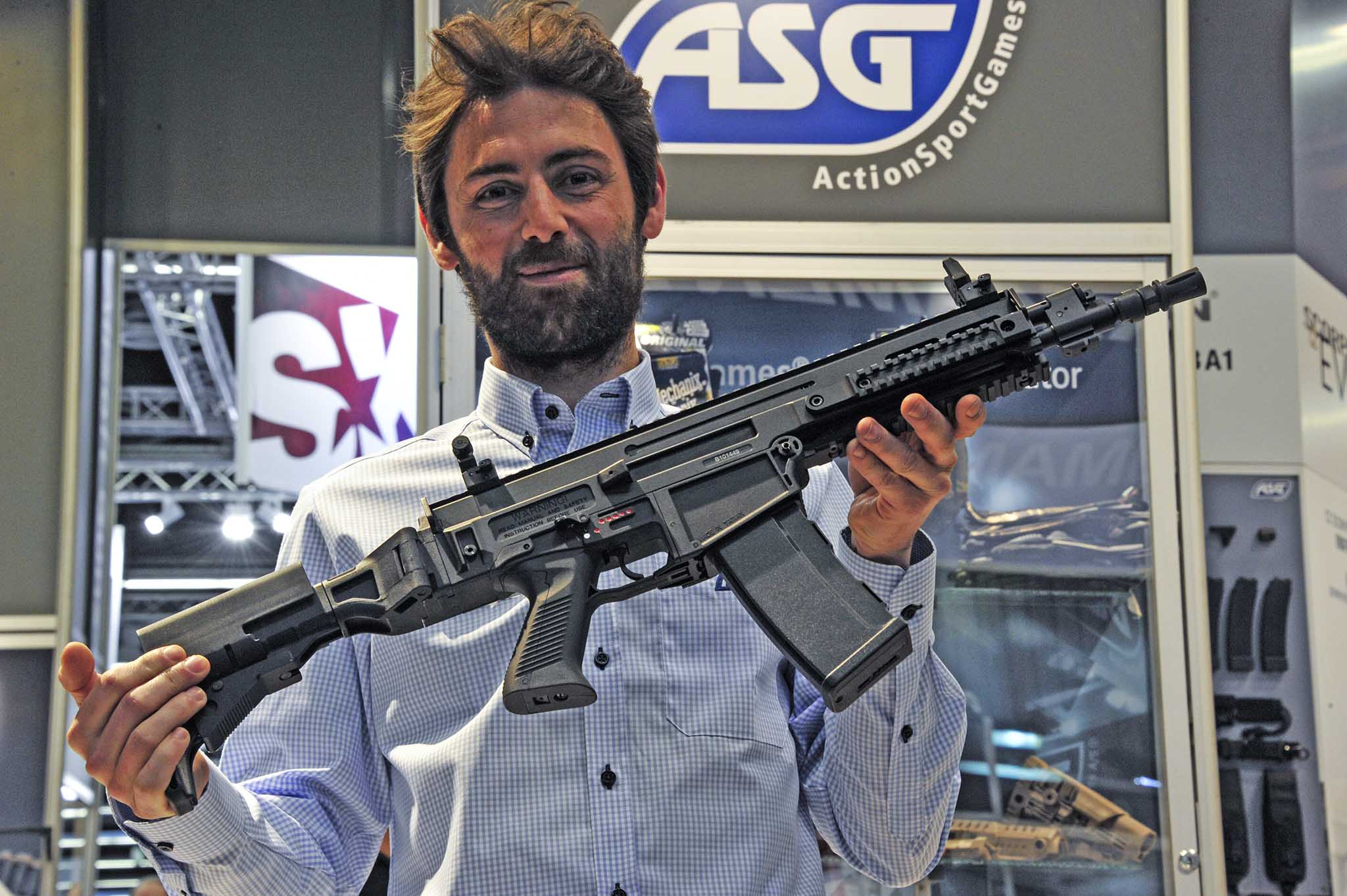 asg-action-sports-games: ASG CZ Bren 805: neue Airsoft-Replika asg-action-sports-games: ASG CZ Bren 805: neue Airsoft-Replika
