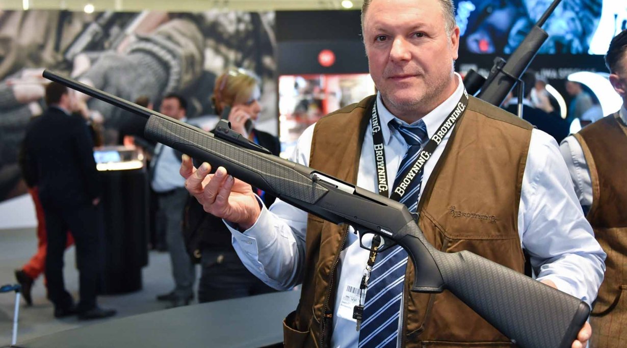 Browning BAR MK3 Reflex Composite HC CF auf der IWA 2019