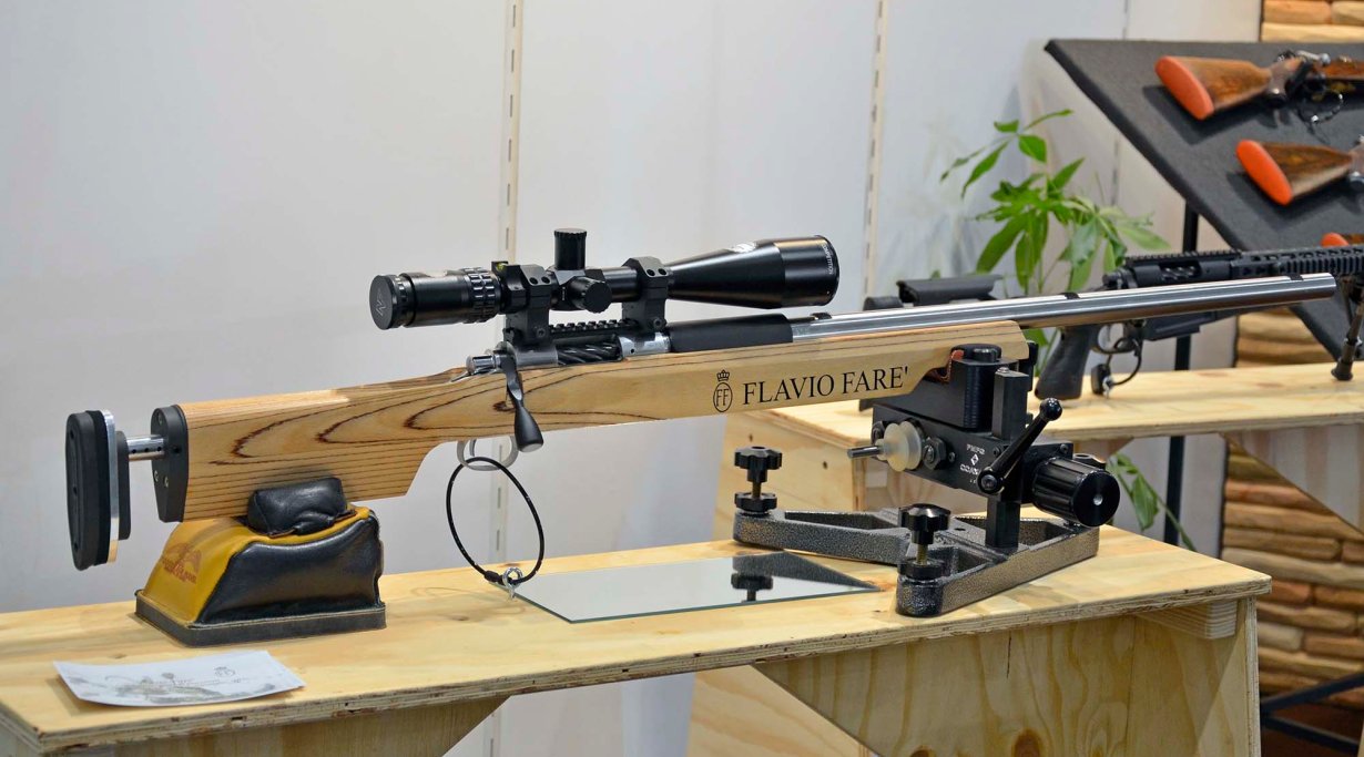 Flavio Fare Bench Rest