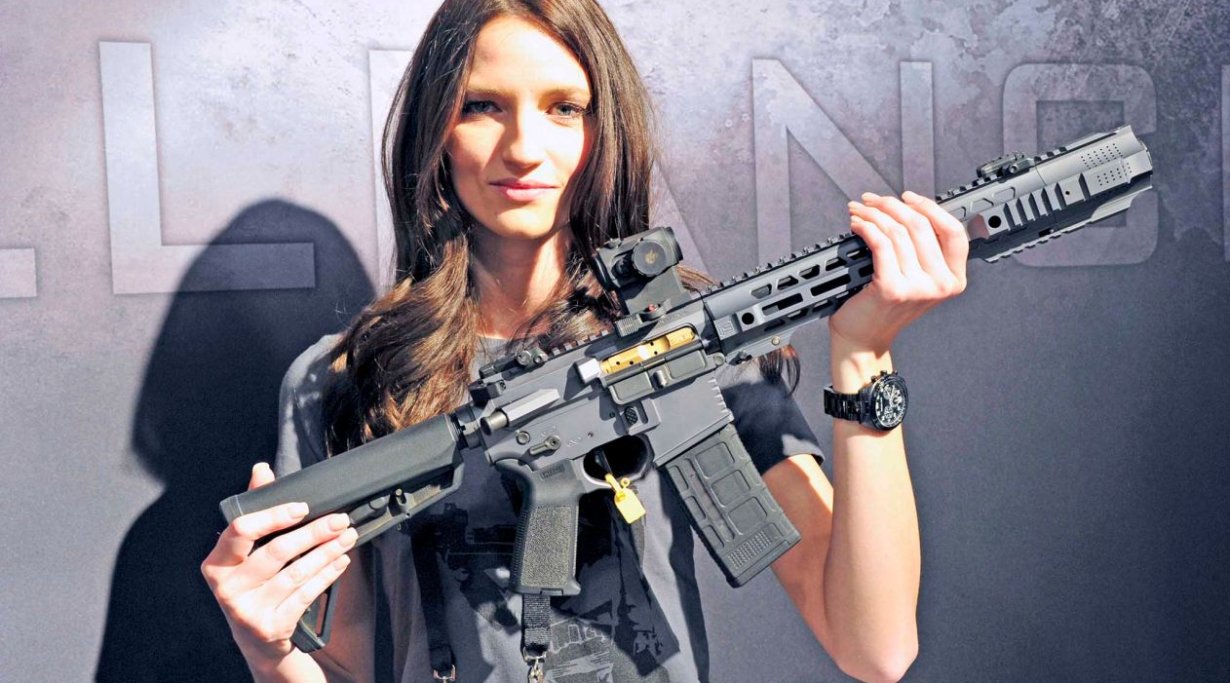 Halbautomatisches Gewehr auf SHOT Show 2016