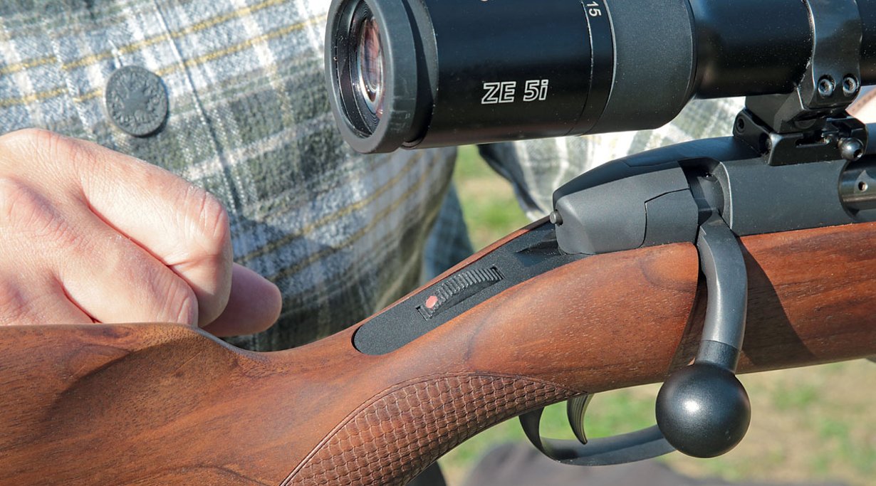 Die Steyr Mannlicher CL II im entsichertem Zustand.