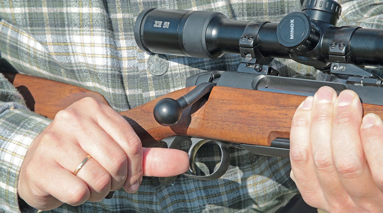 Demonstrieren des Rückstechers der Steyr Mannlicher CL II.