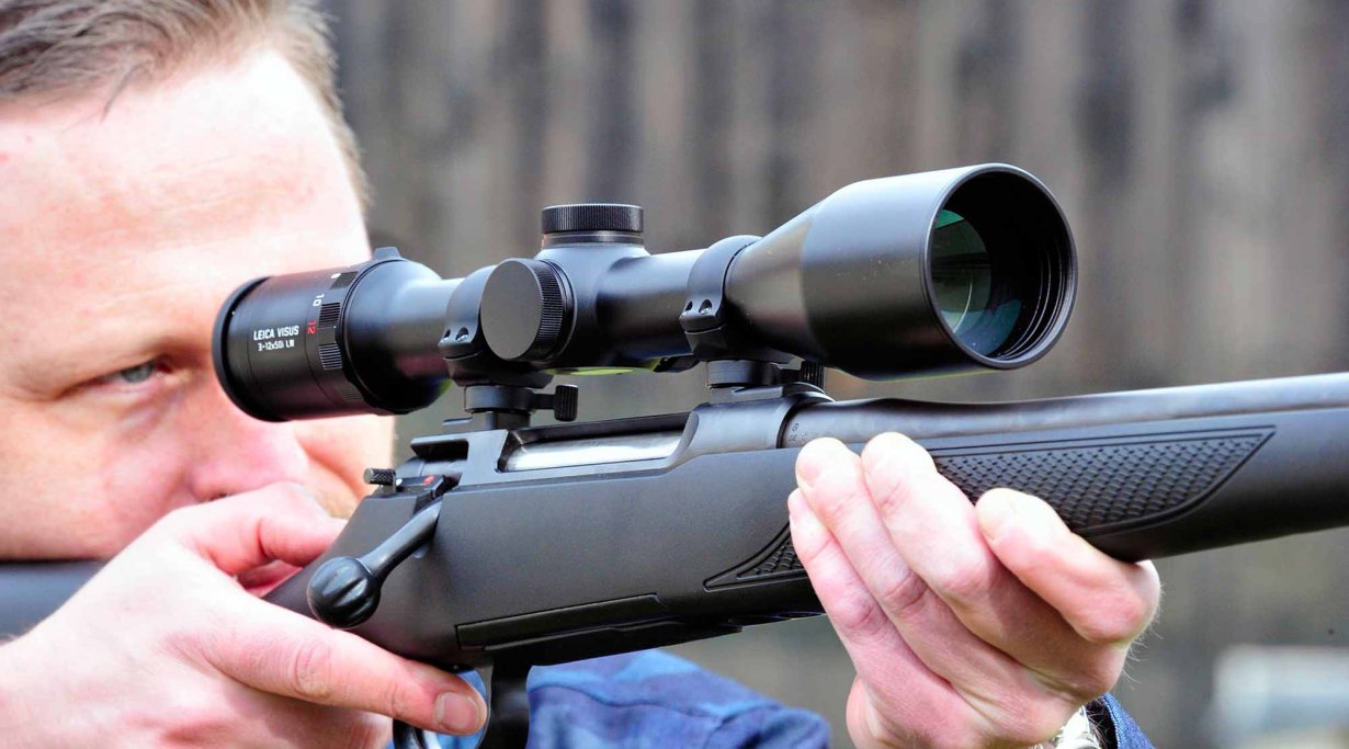 Leica Visus i Zielfernrohr im Anschlag