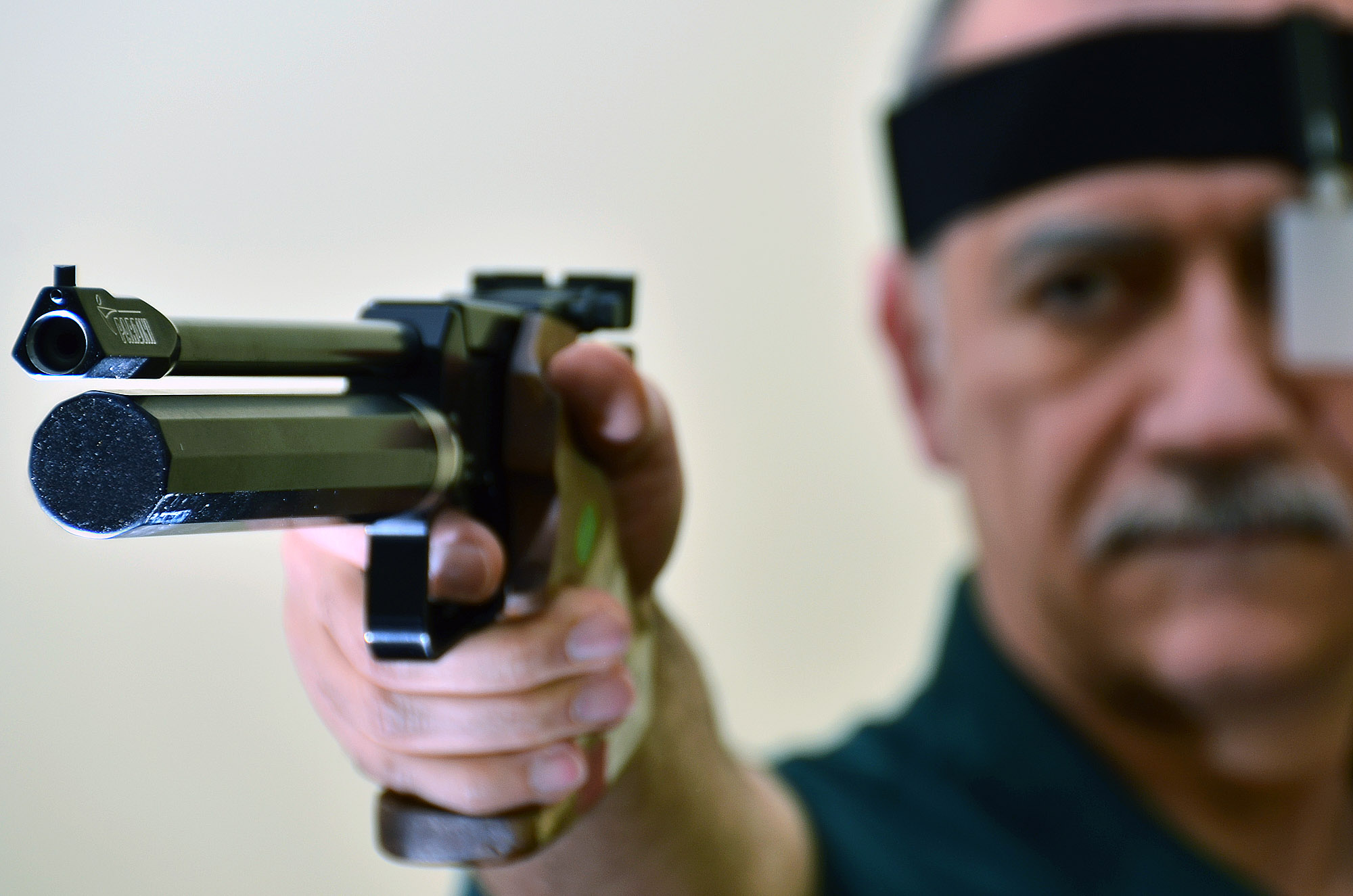 luftpistolen: Fotostrecke: Mit der Pistole ins Schwarze treffen