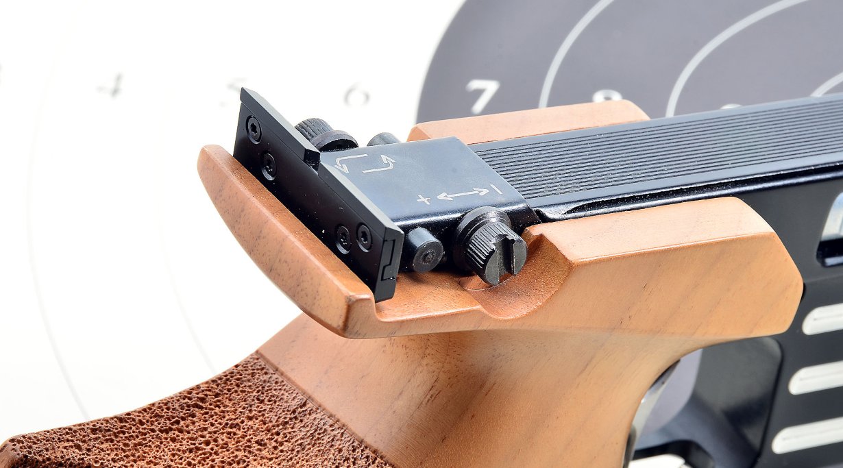 Ins Schwarze treffen