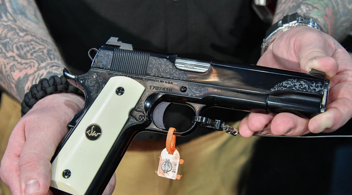 Dan Wesson 50th Anniversary 1911er Pistole