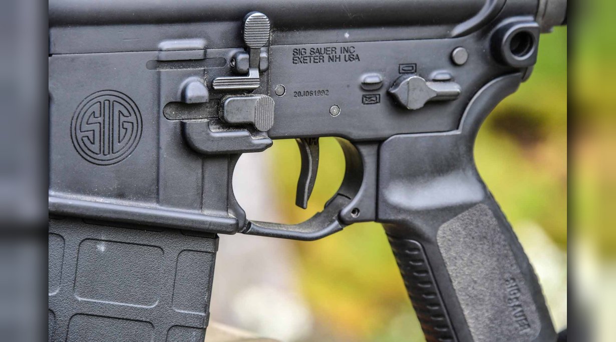Beidseitig benutzbare Bedienelemente des SIG Sauer M400 TREAD AR-15