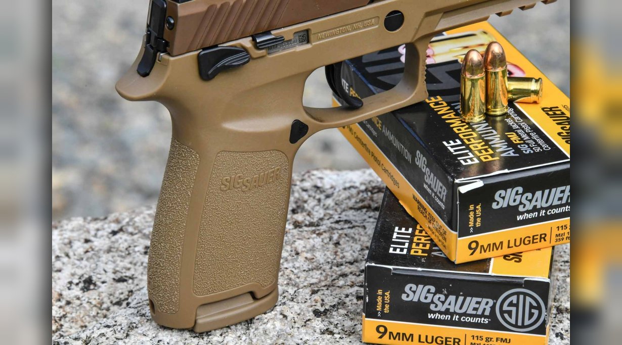 Der Polymer-Pistolengriff der SIG Sauer P320-M17