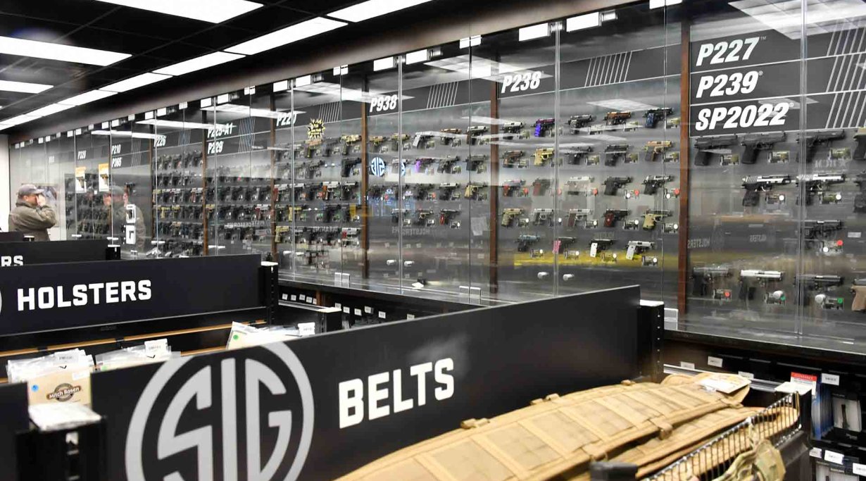 Blick in den Pro Shop auf dem Gelände der SIG Sauer Academy, USA