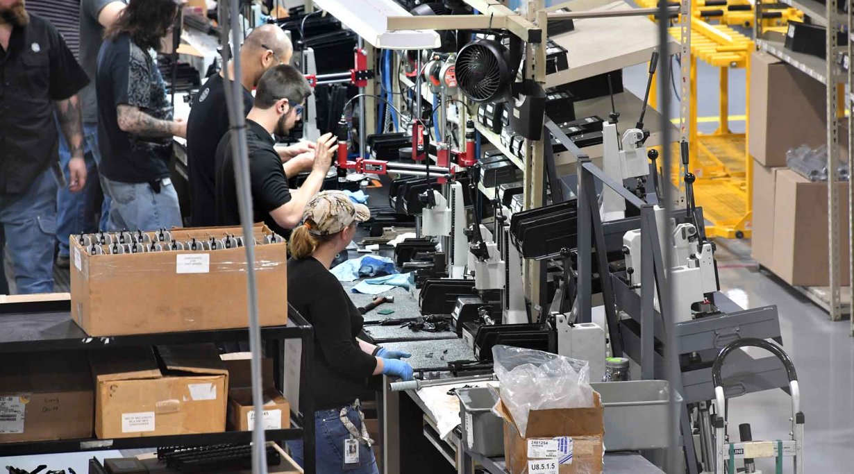 Bolt assembly der MCX Selbstladegewehre bei SIG Sauer USA