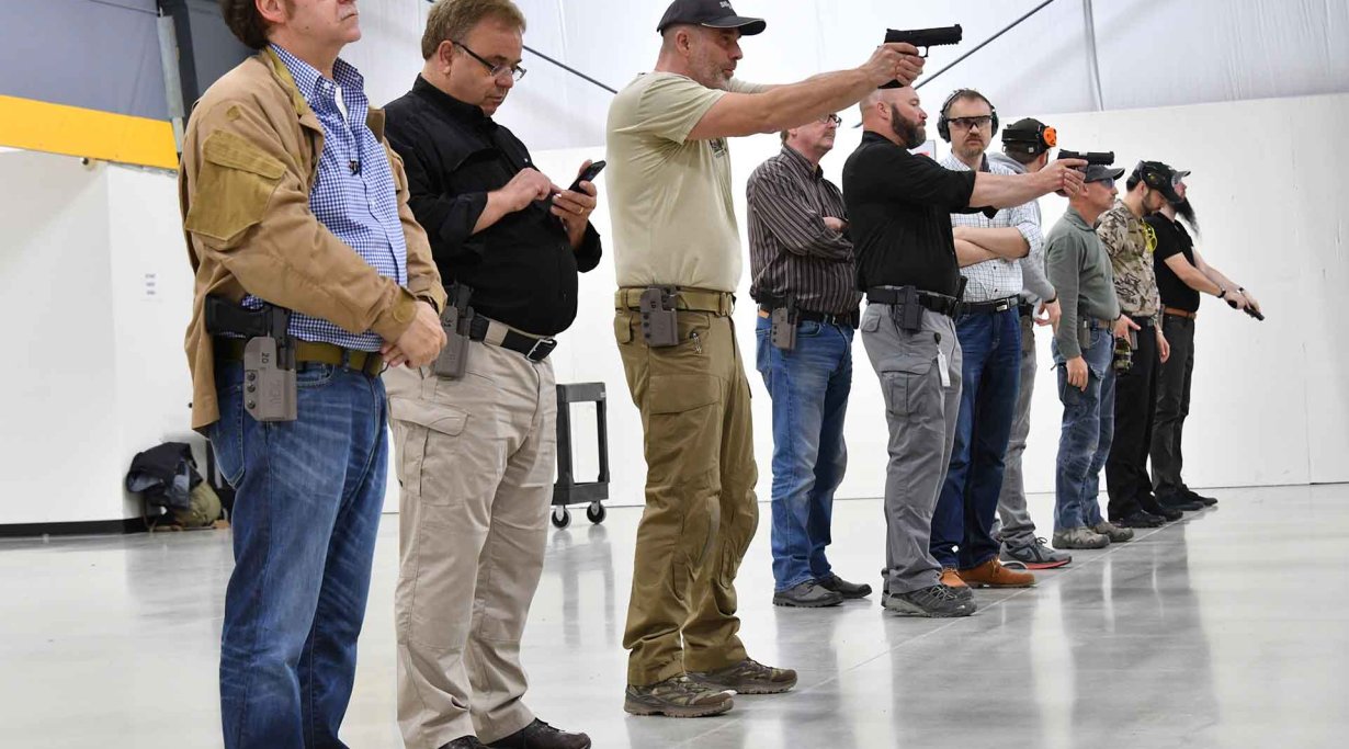 Übungen mit der SIG Sauer P320 X-Five modularen Matchpistole