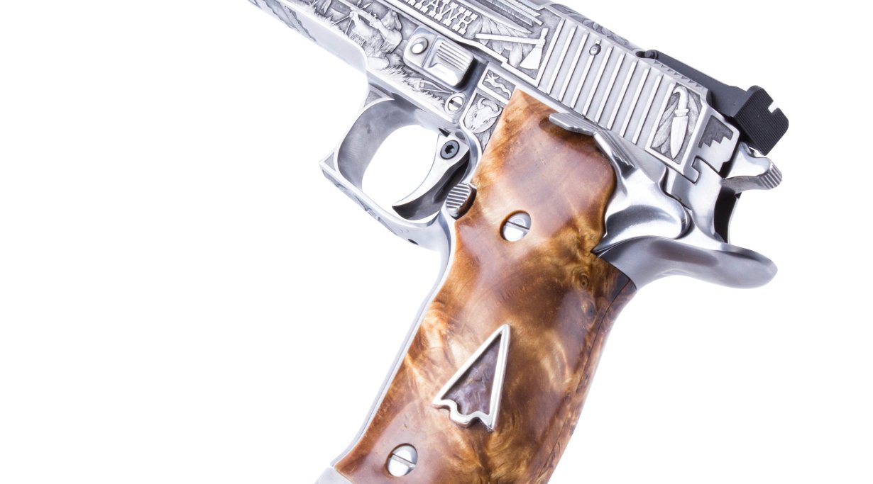 SIG SAUER MASTERSHOP - Design: TOMAHAWK