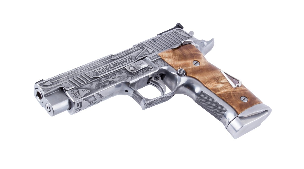 SIG SAUER MASTERSHOP - Design: TOMAHAWK