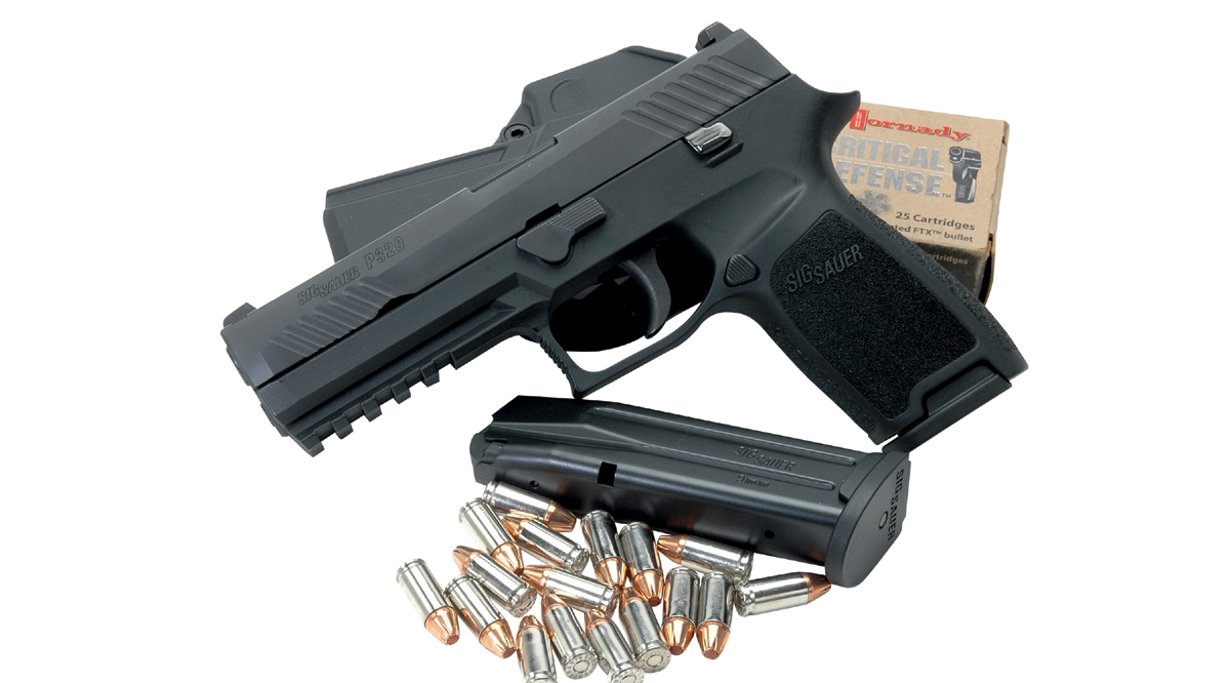 P320 Compact mit Patronen