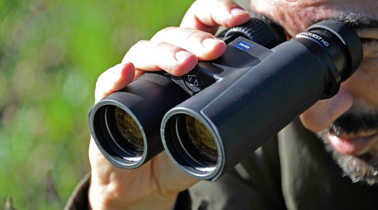 8x42er Mittelklasse Ferngläser von DOCTER, LEICA, MINOX und ZEISS